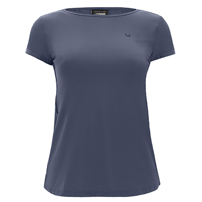Yoga t-shirt with openings at the back